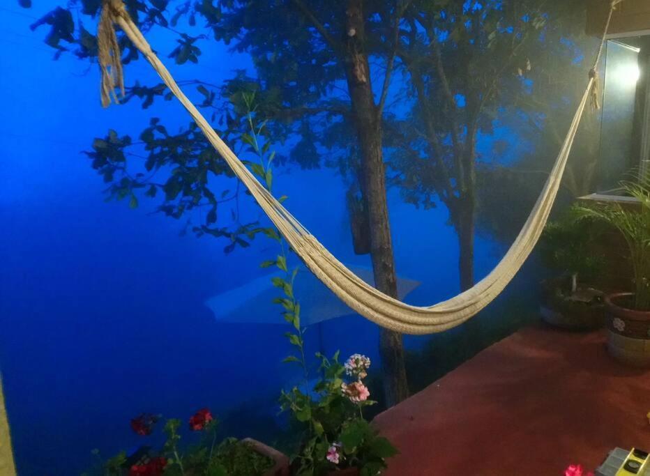 Cabana Con Banera Y Chimeneas En Puesta De Sol El Pacifico Exterior photo