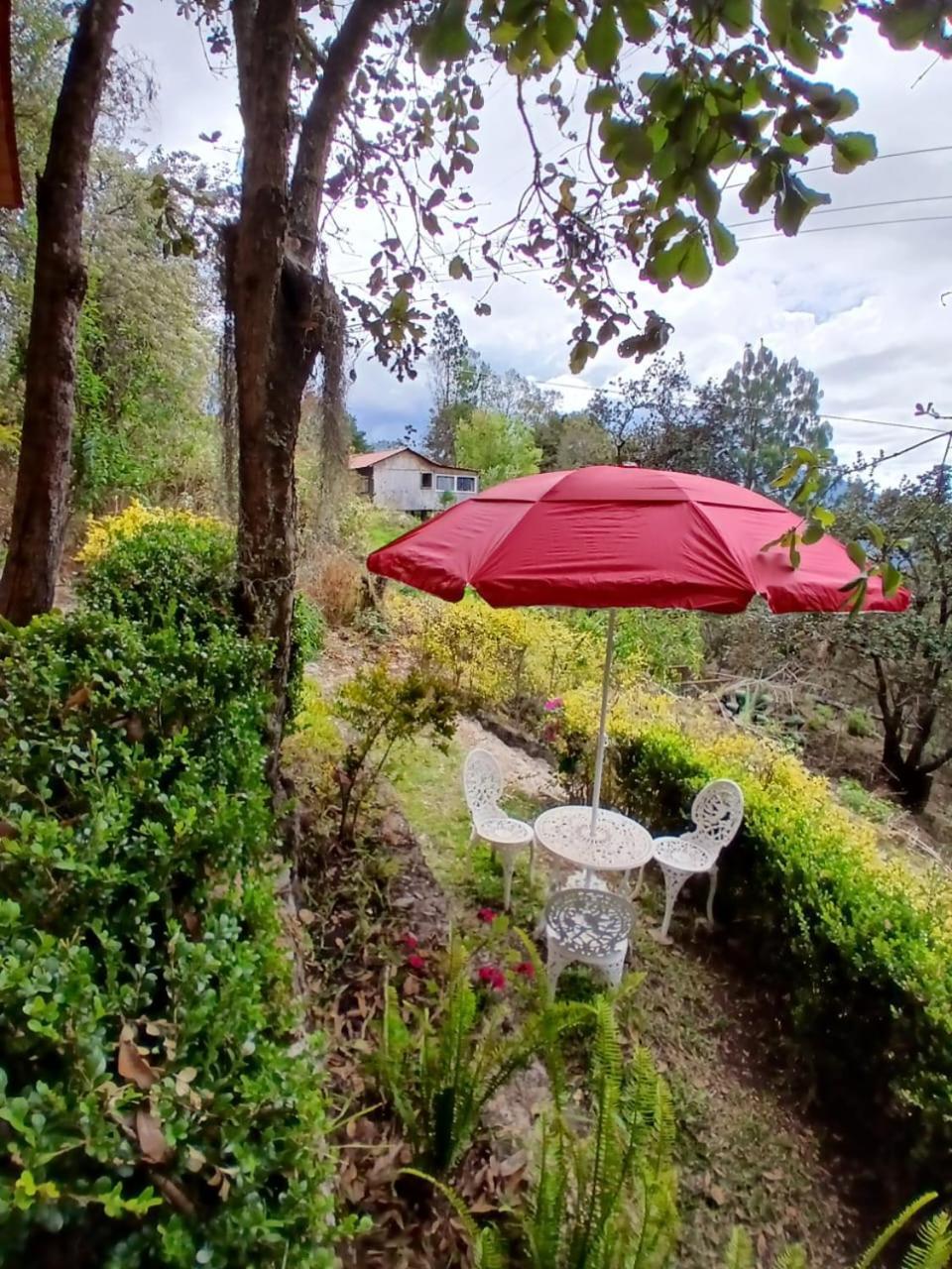 Cabana Con Banera Y Chimeneas En Puesta De Sol El Pacifico Exterior photo