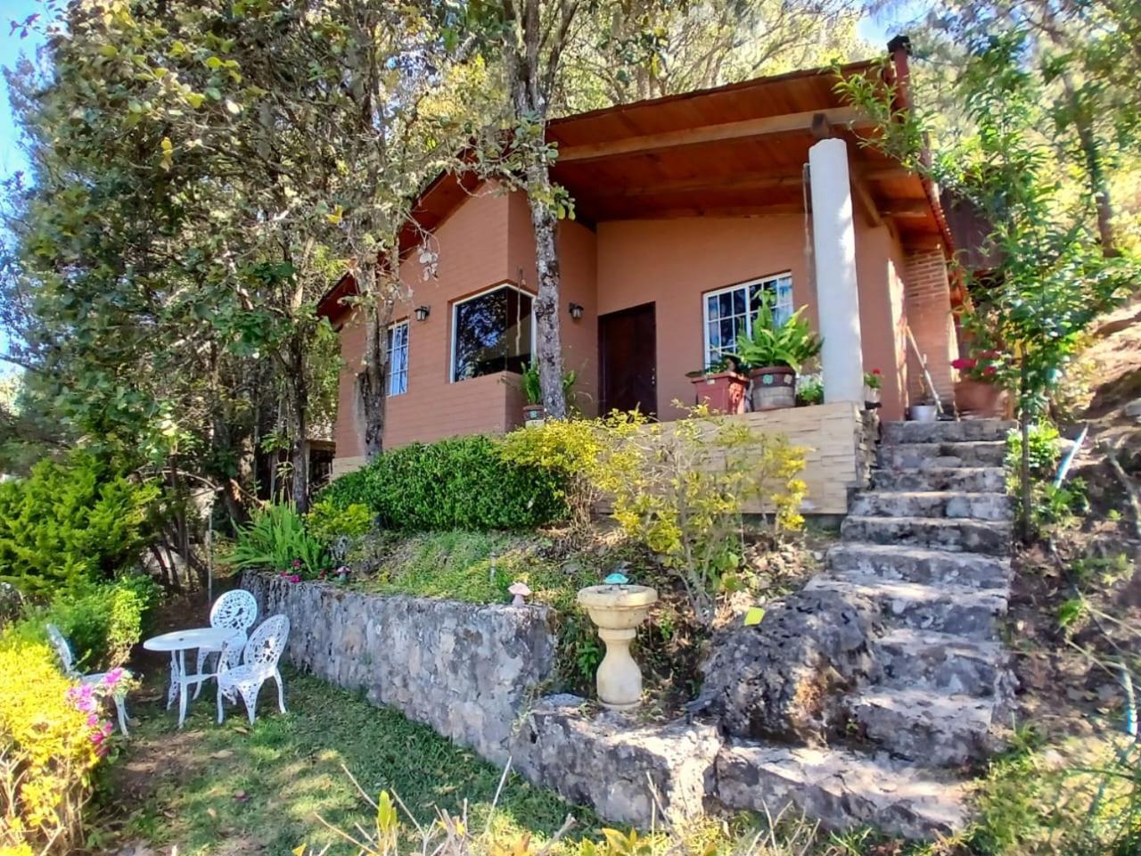 Cabana Con Banera Y Chimeneas En Puesta De Sol El Pacifico Exterior photo