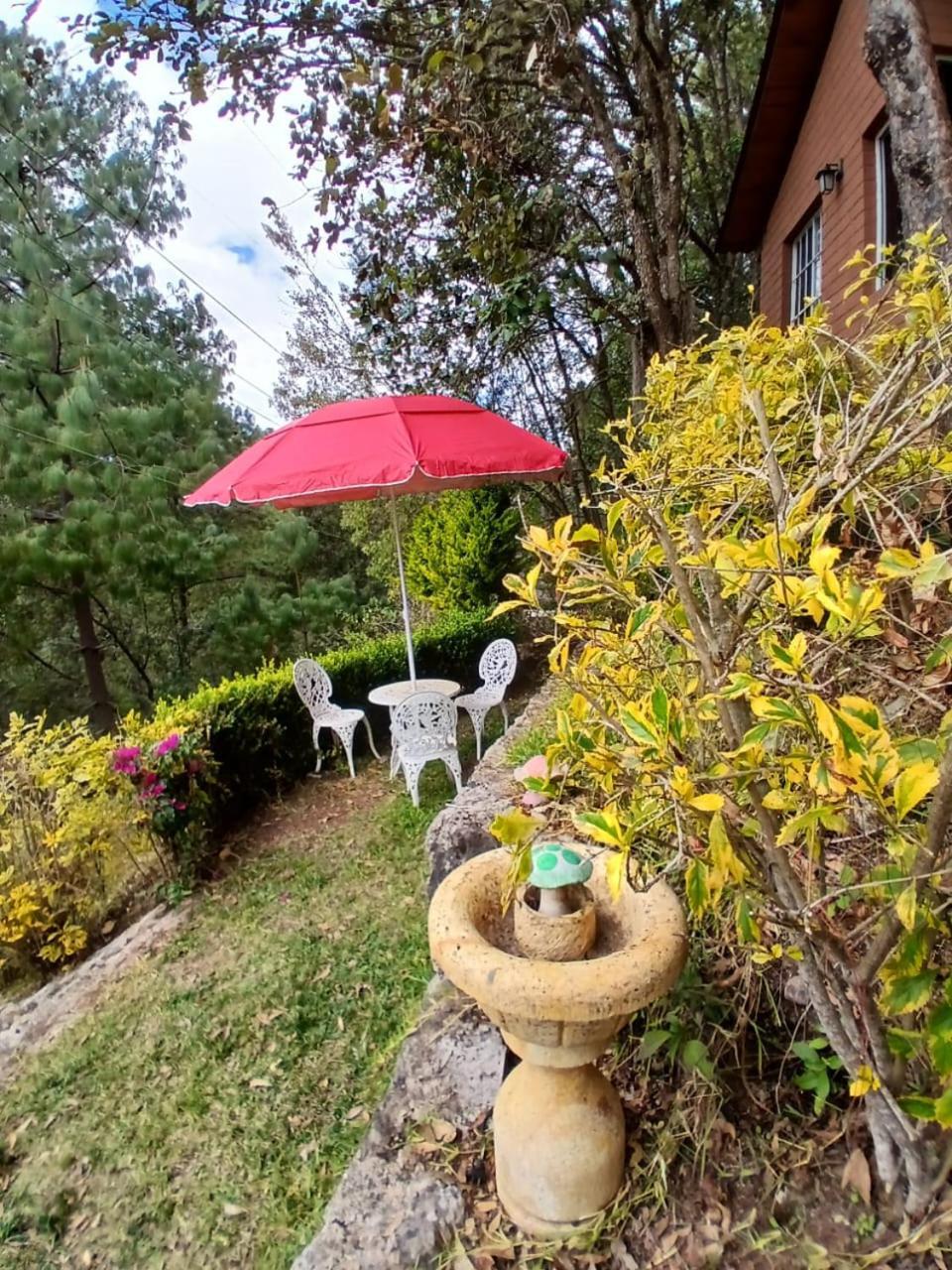 Cabana Con Banera Y Chimeneas En Puesta De Sol El Pacifico Exterior photo
